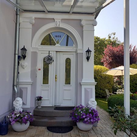 Villa Flora Friedrichstadt Esterno foto